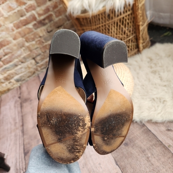 Who What Wear Open Toe Navy Heels - Picture 2 of 5